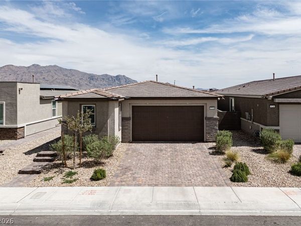 9734 Pacific Pine Street , Las Vegas, NV 89143