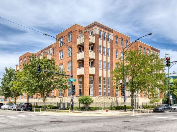 3550 W MONTROSE Avenue , Unit 308, Chicago, IL 60618