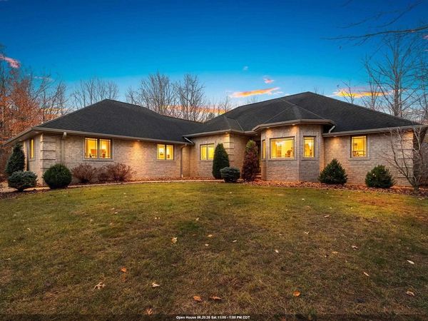 425 HILL HAVEN COURT, Little Suamico, WI 54141
