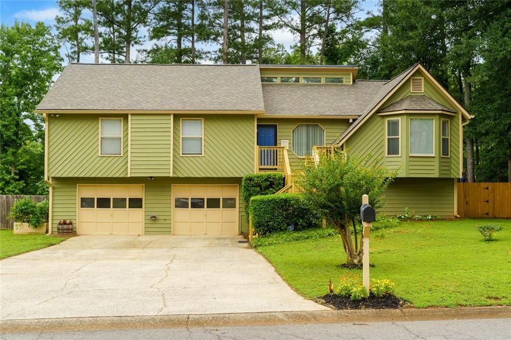2075 Arrowhead Trail, Marietta, GA 30062 Main Photo