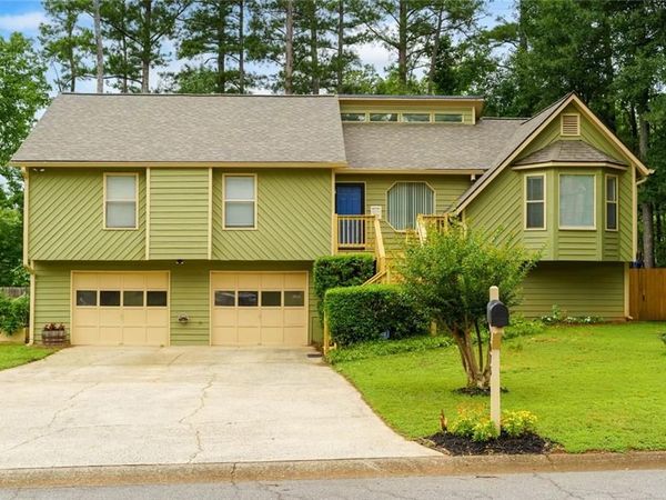 2075 Arrowhead Trail, Marietta, GA 30062
