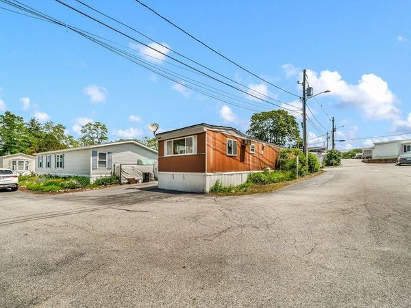 154 Newbury St, Unit 26, Peabody, MA 01960