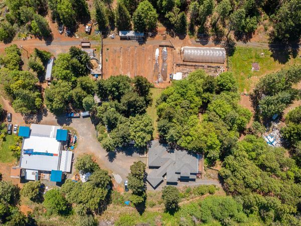 118 Airport Drive, Cave Junction, OR 97523