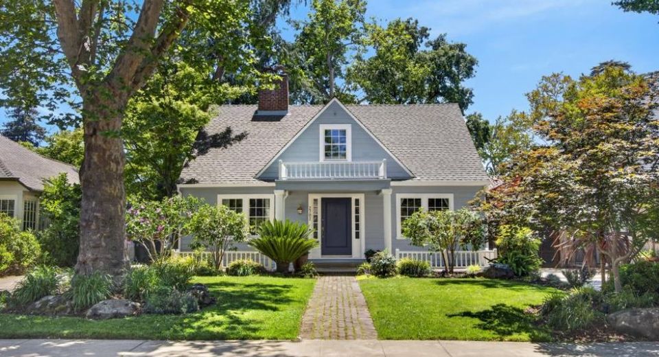 2702 Donner Way, Sacramento, CA 95818 Photo