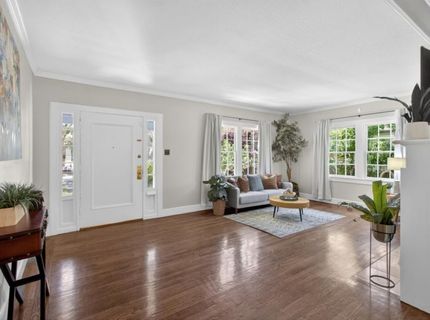 2702 Donner Way, Sacramento, CA 95818 Photo