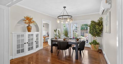 2702 Donner Way, Sacramento, CA 95818 Photo