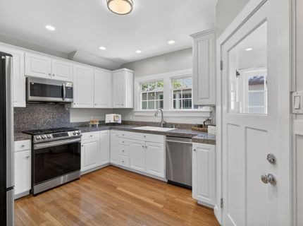 2702 Donner Way, Sacramento, CA 95818 Photo