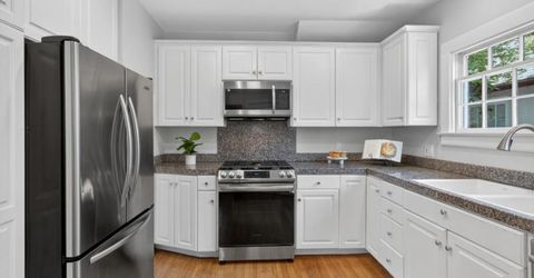 2702 Donner Way, Sacramento, CA 95818 Photo