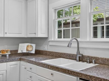 2702 Donner Way, Sacramento, CA 95818 Photo