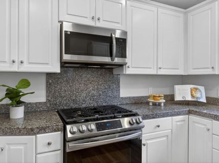 2702 Donner Way, Sacramento, CA 95818 Photo