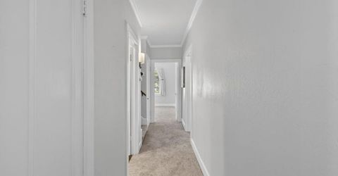 2702 Donner Way, Sacramento, CA 95818 Photo