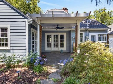 2702 Donner Way, Sacramento, CA 95818 Photo