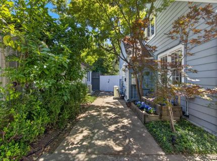 2702 Donner Way, Sacramento, CA 95818 Photo