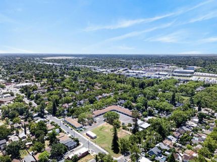2702 Donner Way, Sacramento, CA 95818 Photo