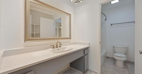 724 Woodside Lane East #6, Unit 6, Sacramento, CA 95825 Photo