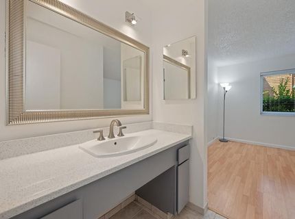 724 Woodside Lane East #6, Unit 6, Sacramento, CA 95825 Photo