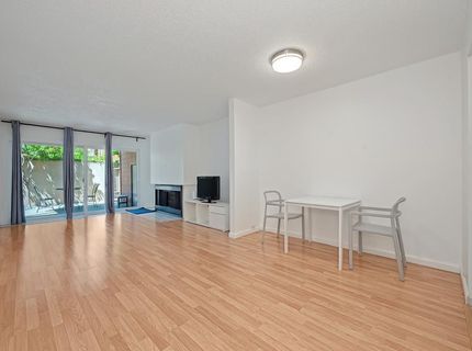 724 Woodside Lane East #6, Unit 6, Sacramento, CA 95825 Photo