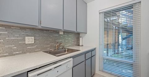 724 Woodside Lane East #6, Unit 6, Sacramento, CA 95825 Photo