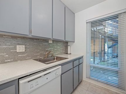 724 Woodside Lane East #6, Unit 6, Sacramento, CA 95825 Photo