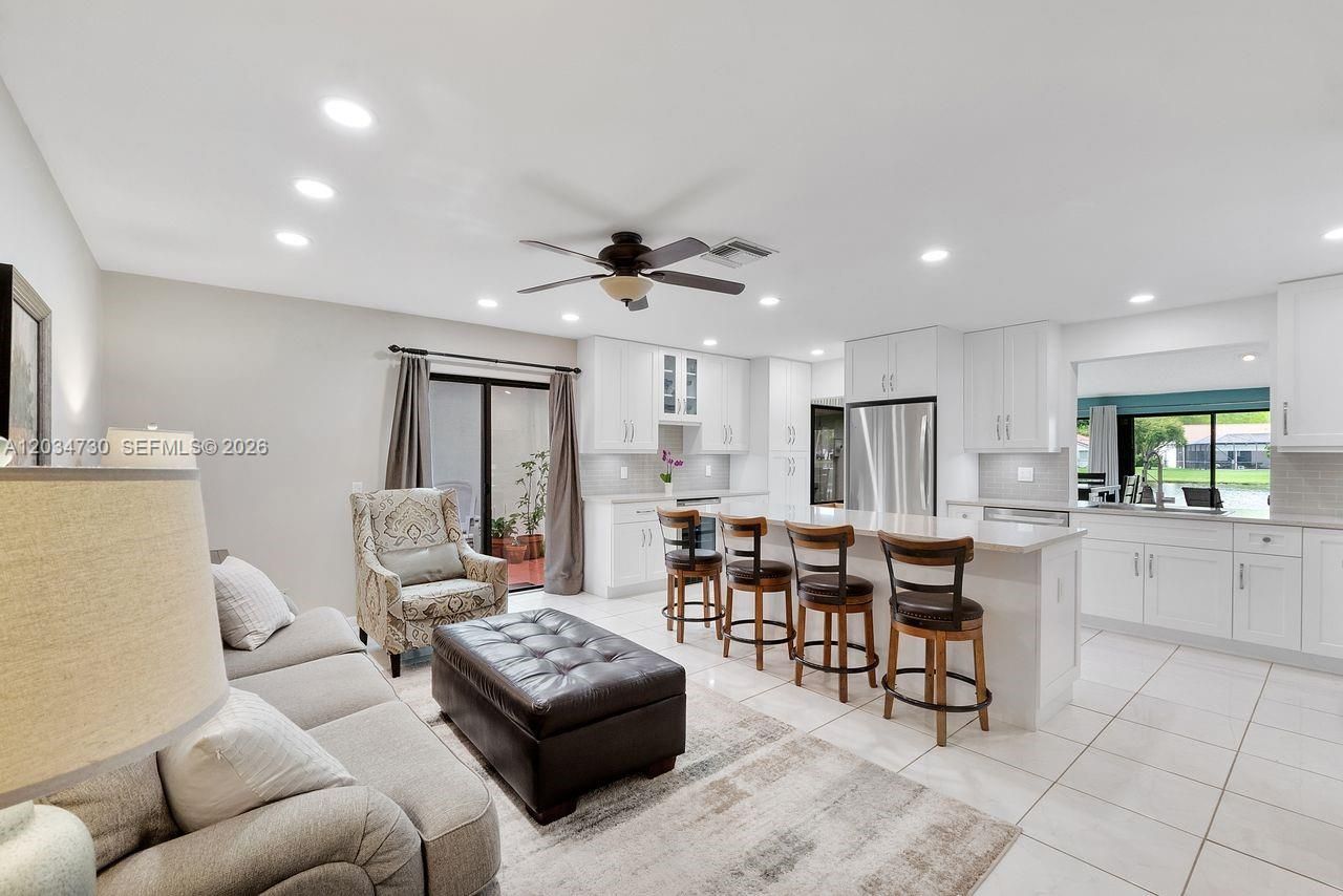 2073 Montpeliar , Weston, FL 33326 Photo