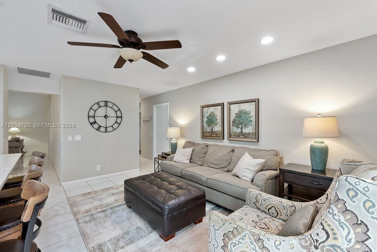 2073 Montpeliar , Weston, FL 33326 Photo