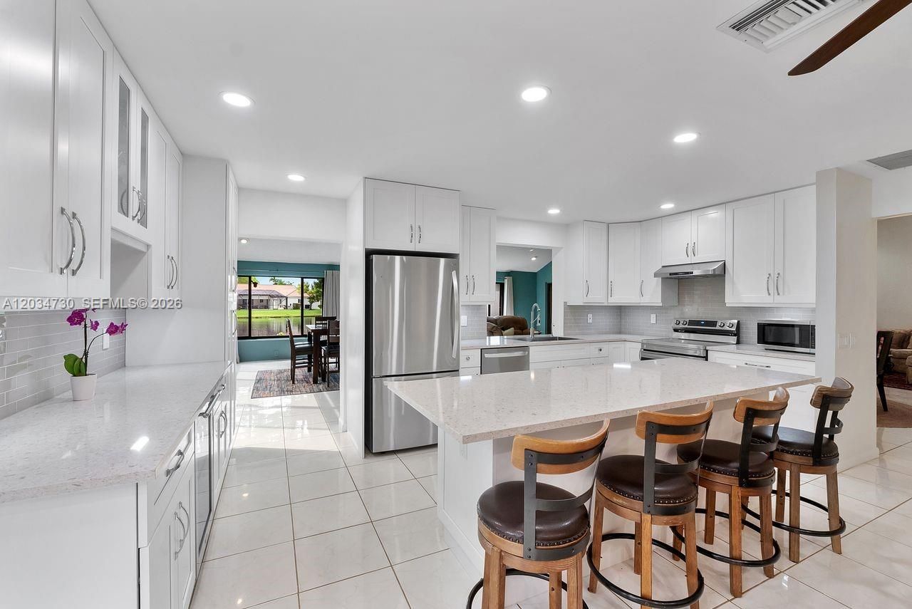 2073 Montpeliar , Weston, FL 33326 Photo