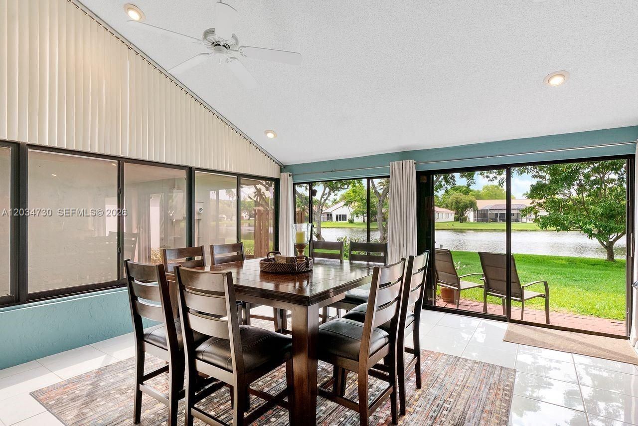 2073 Montpeliar , Weston, FL 33326 Photo