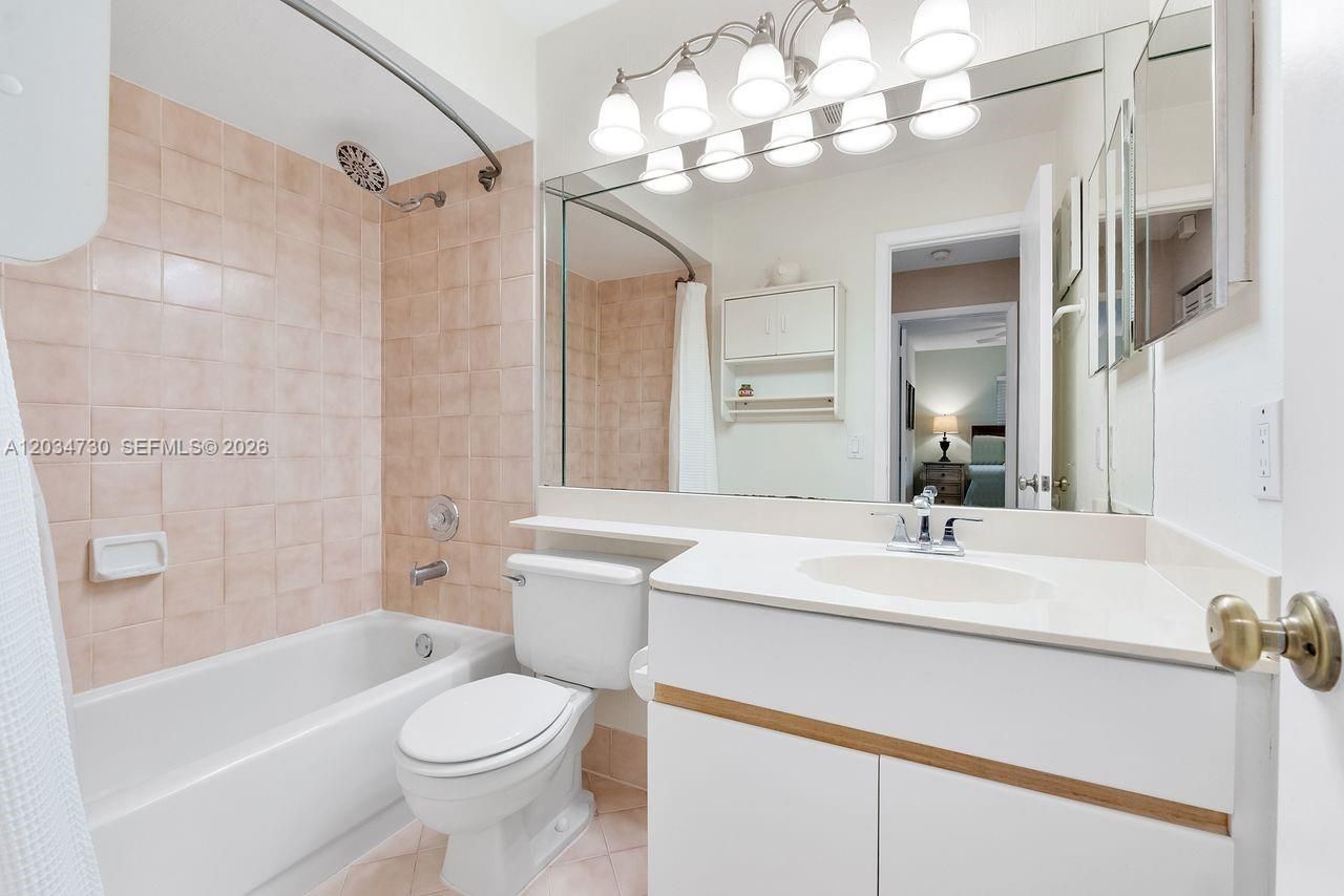 2073 Montpeliar , Weston, FL 33326 Photo