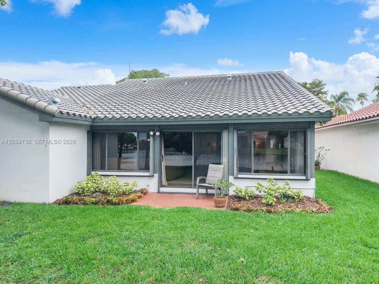 2073 Montpeliar , Weston, FL 33326 Photo
