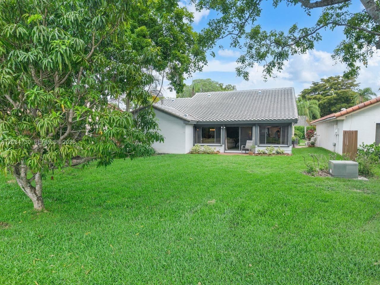 2073 Montpeliar , Weston, FL 33326 Photo