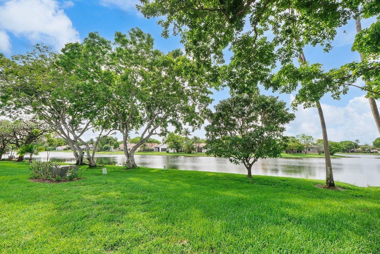 2073 Montpeliar , Weston, FL 33326 Photo