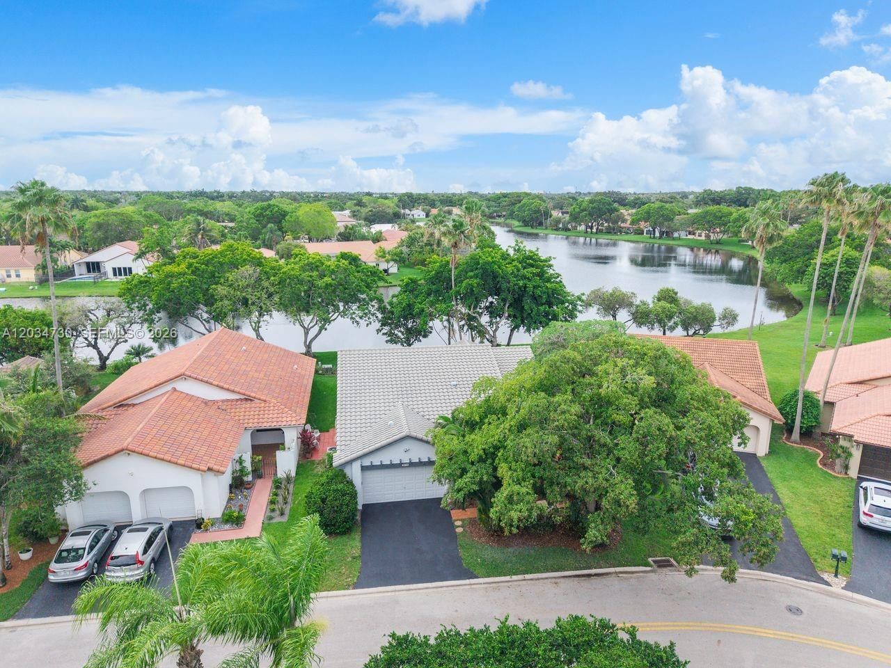 2073 Montpeliar , Weston, FL 33326 Photo