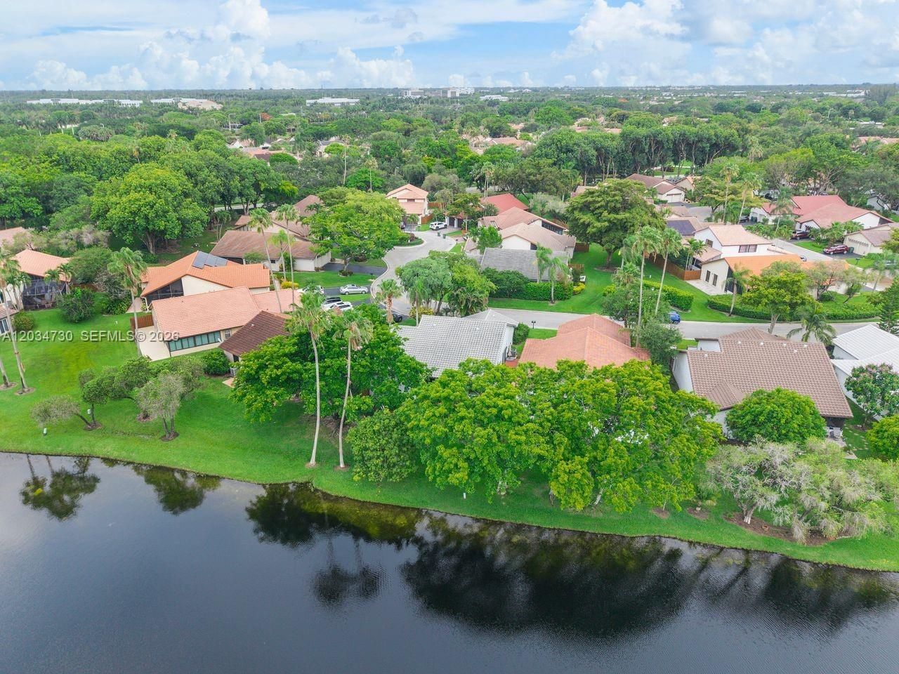 2073 Montpeliar , Weston, FL 33326 Photo