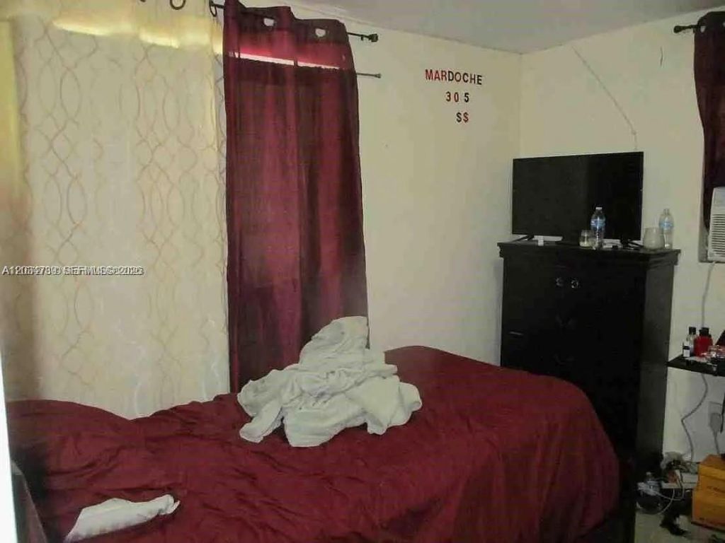 10040 NW 8th Ave , Miami, FL 33150 Photo