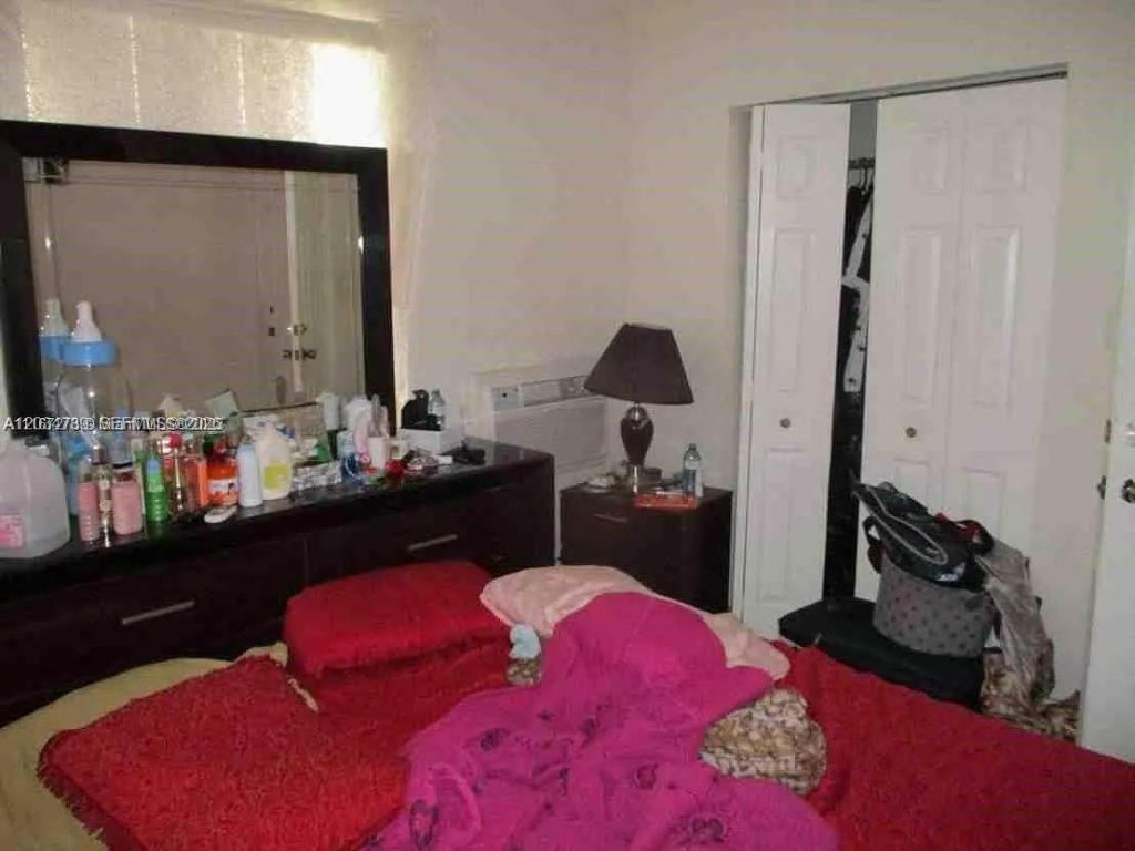 10040 NW 8th Ave , Miami, FL 33150 Photo