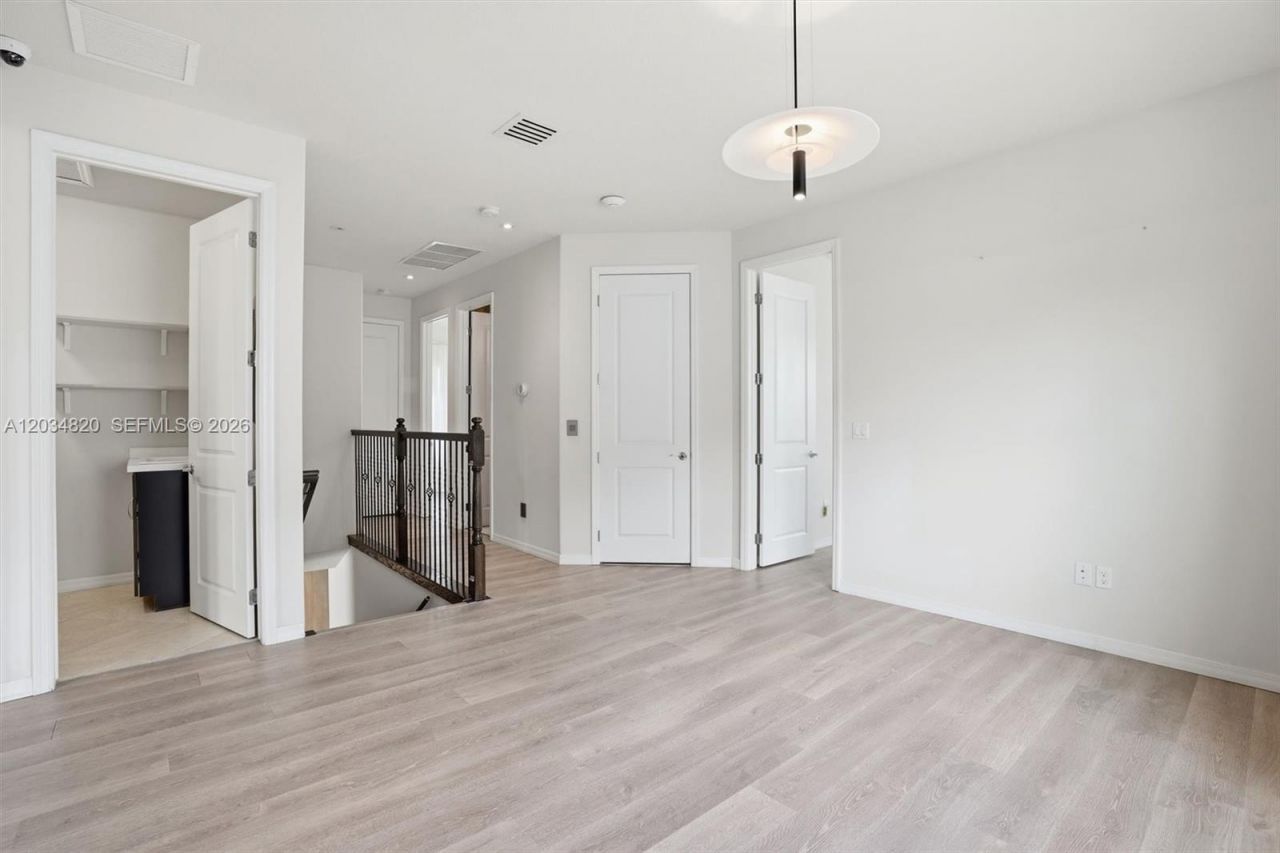 1512 Bursera Ter , Hollywood, FL 33021 Photo