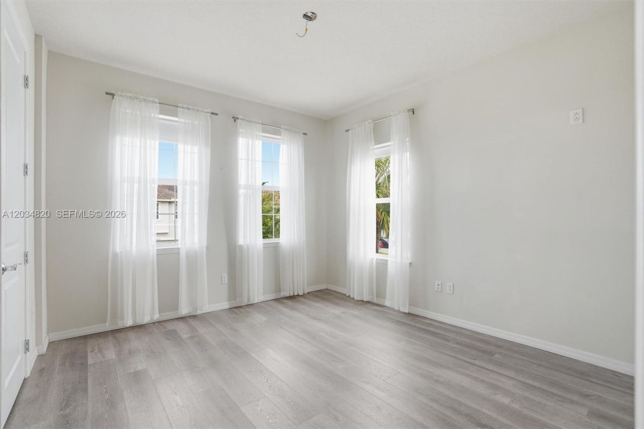 1512 Bursera Ter , Hollywood, FL 33021 Photo
