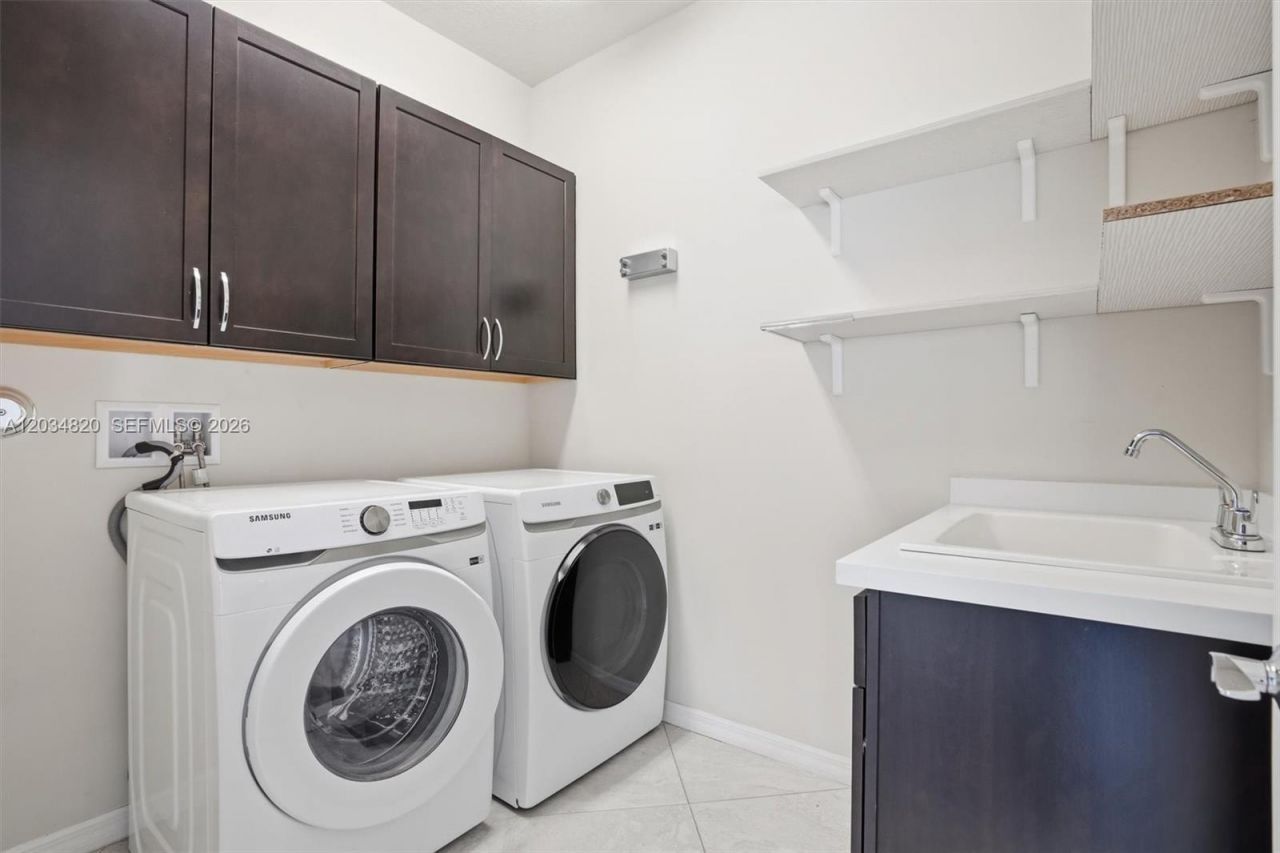 1512 Bursera Ter , Hollywood, FL 33021 Photo