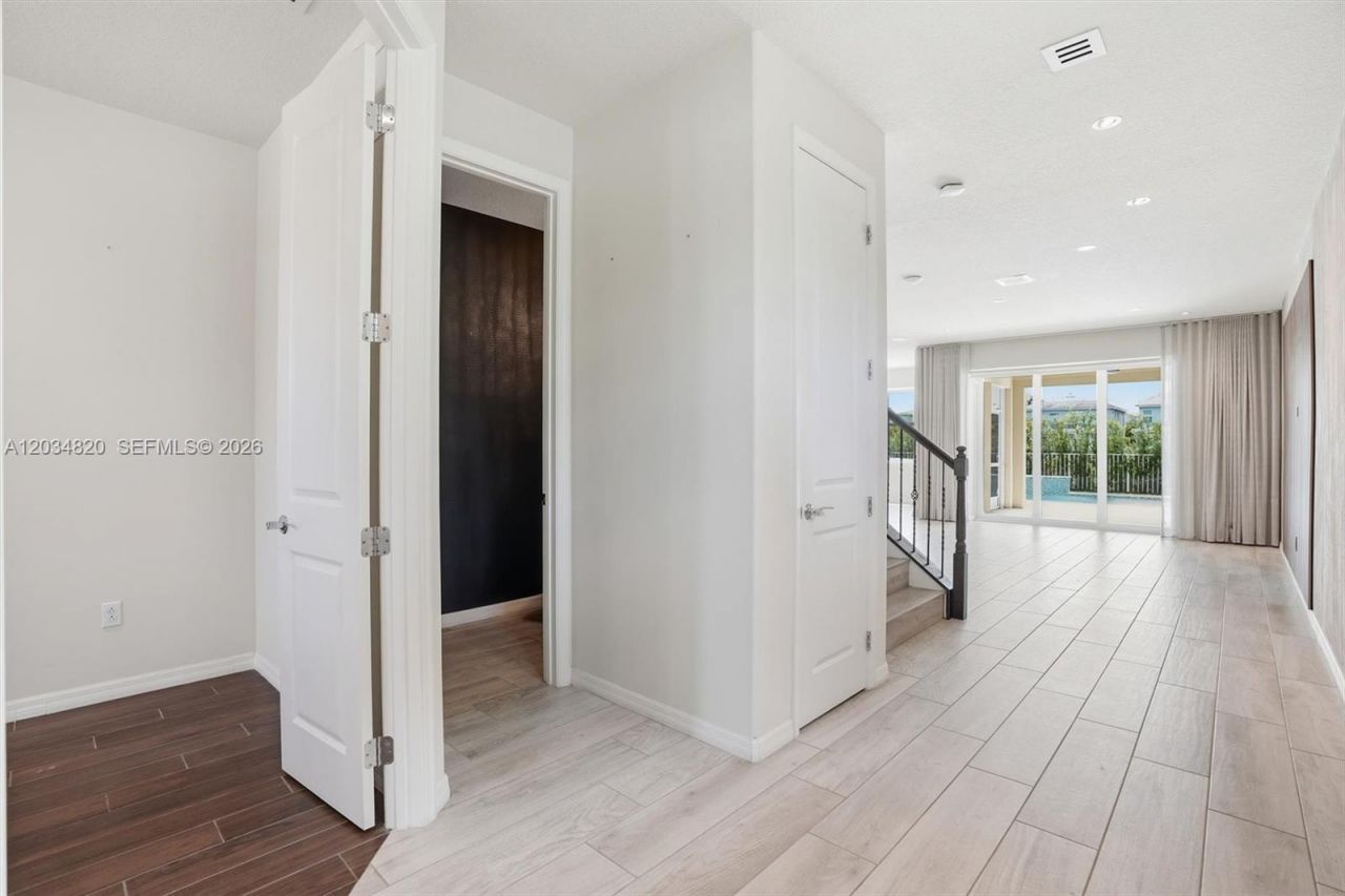 1512 Bursera Ter , Hollywood, FL 33021 Photo
