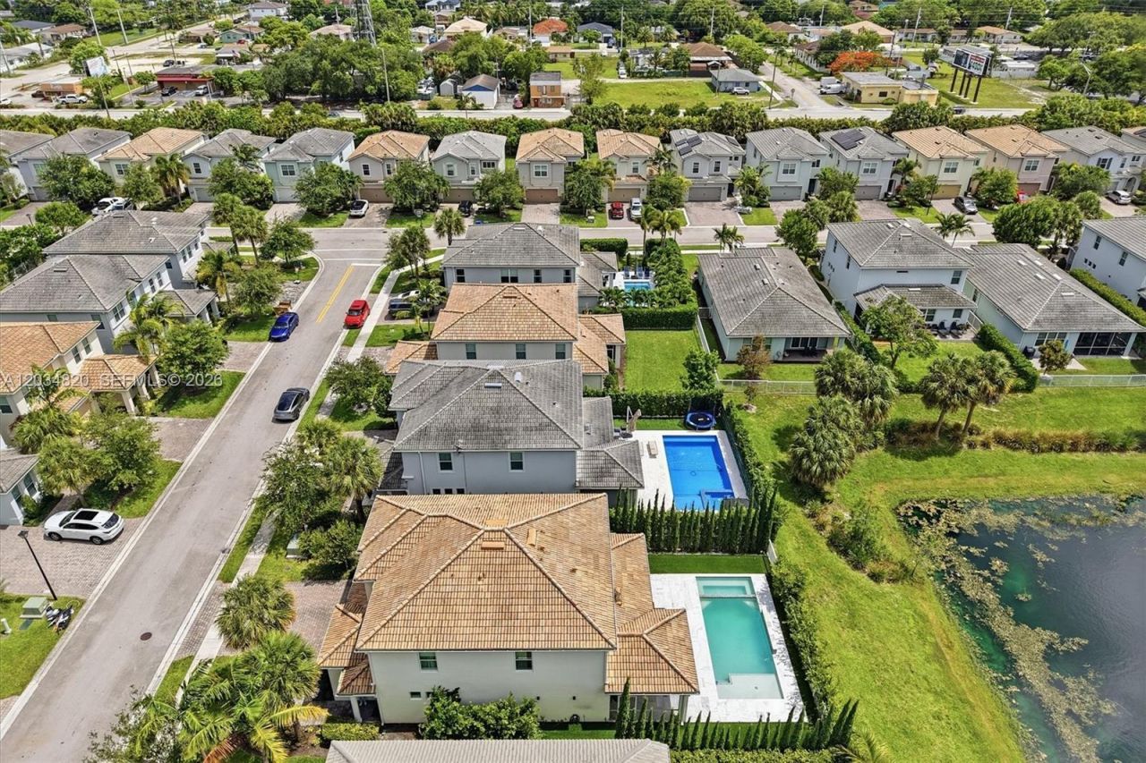 1512 Bursera Ter , Hollywood, FL 33021 Photo