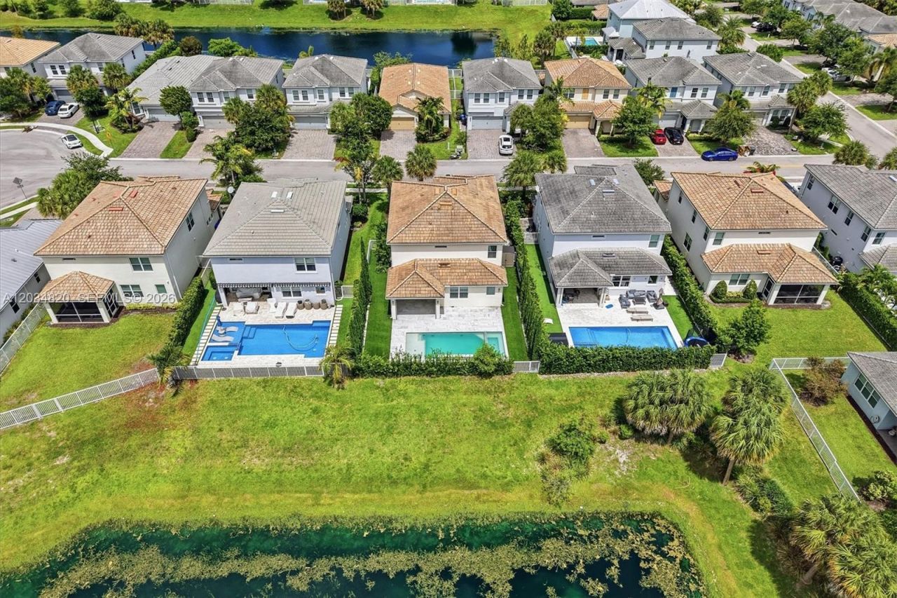 1512 Bursera Ter , Hollywood, FL 33021 Photo
