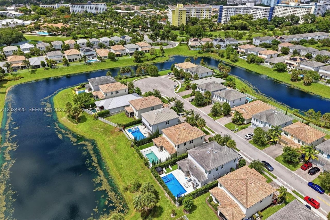 1512 Bursera Ter , Hollywood, FL 33021 Photo