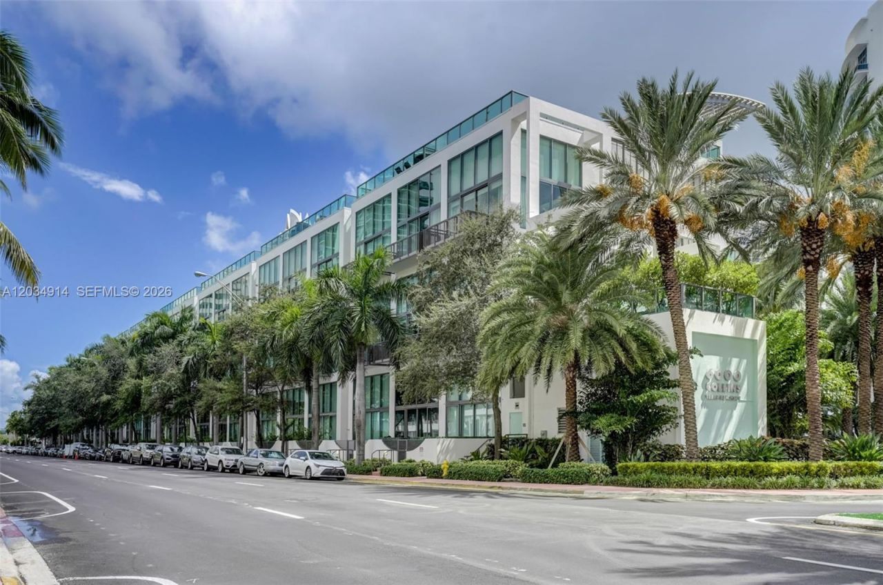 6000 Collins Ave , Unit 517, Miami Beach, FL 33140 Photo