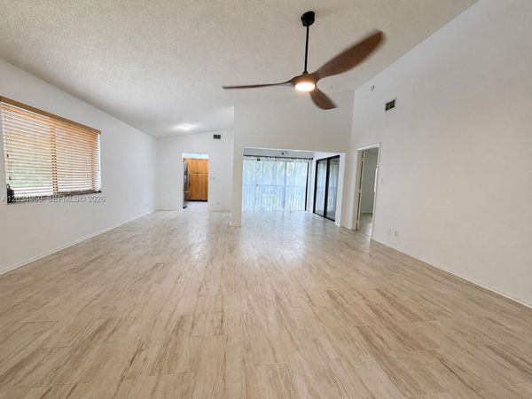 9606 SW 1st Ct, Unit 16-S, Coral Springs, FL 33071
