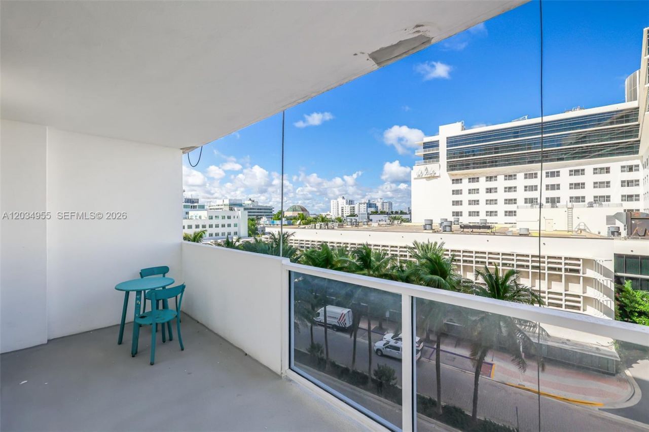 100 Lincoln Rd , Unit 502, Miami Beach, FL 33139 Photo