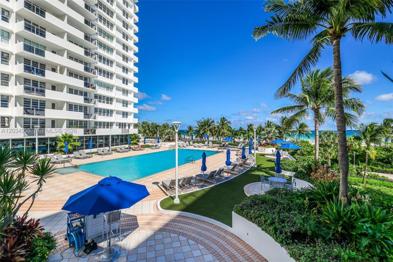 100 Lincoln Rd , Unit 502, Miami Beach, FL 33139 Photo