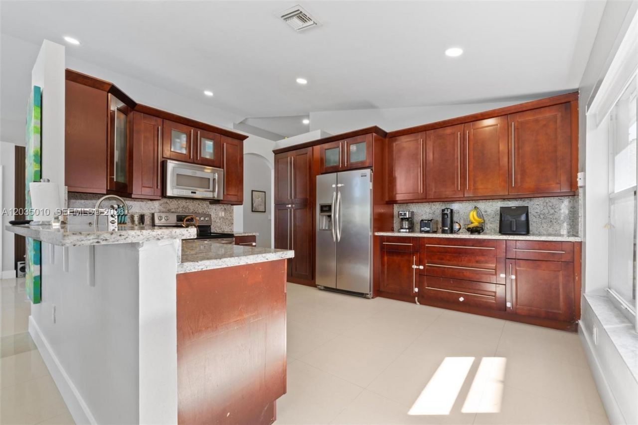 18061 SW 33rd St , Miramar, FL 33029 Photo
