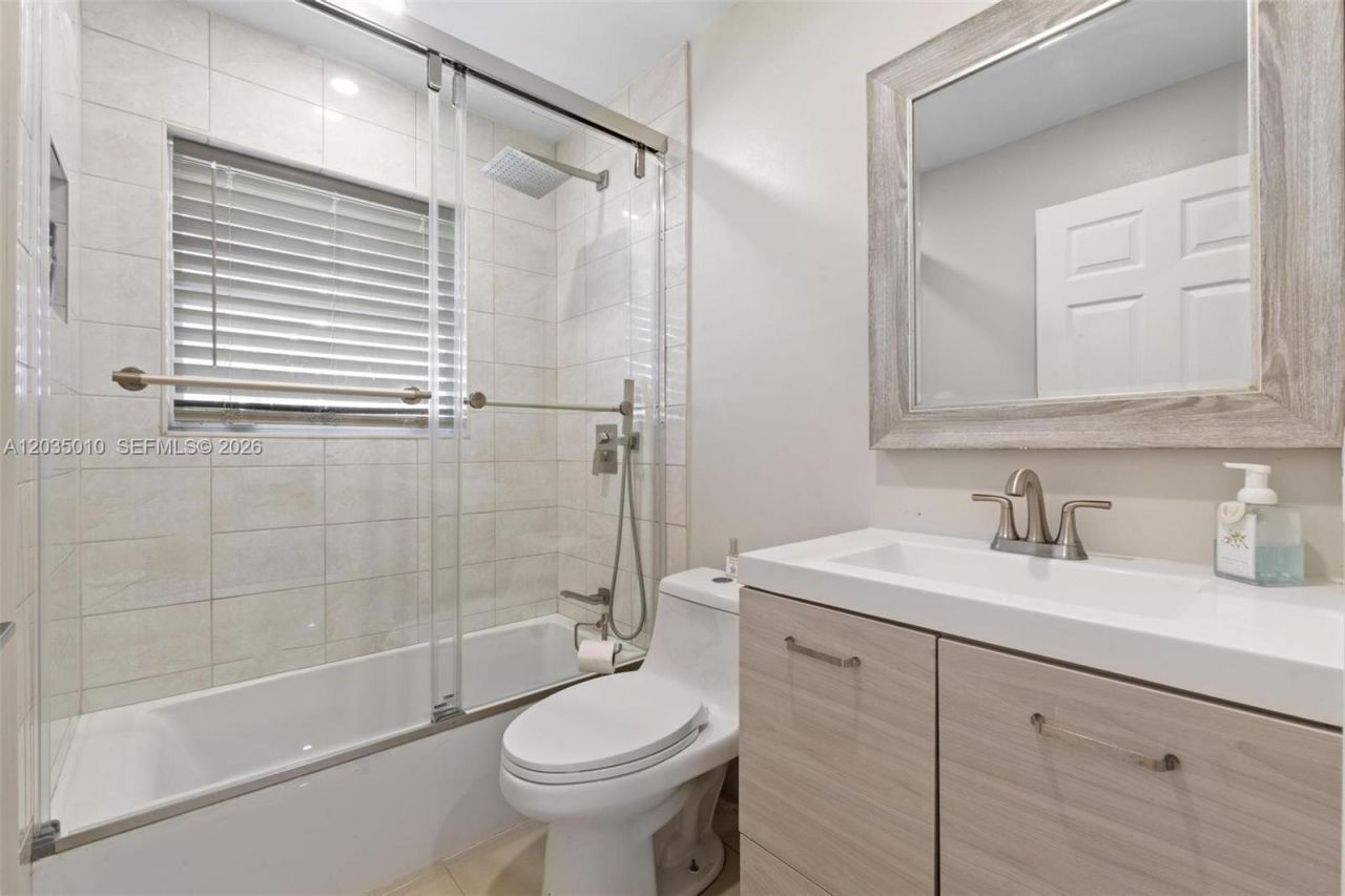 18061 SW 33rd St , Miramar, FL 33029 Photo