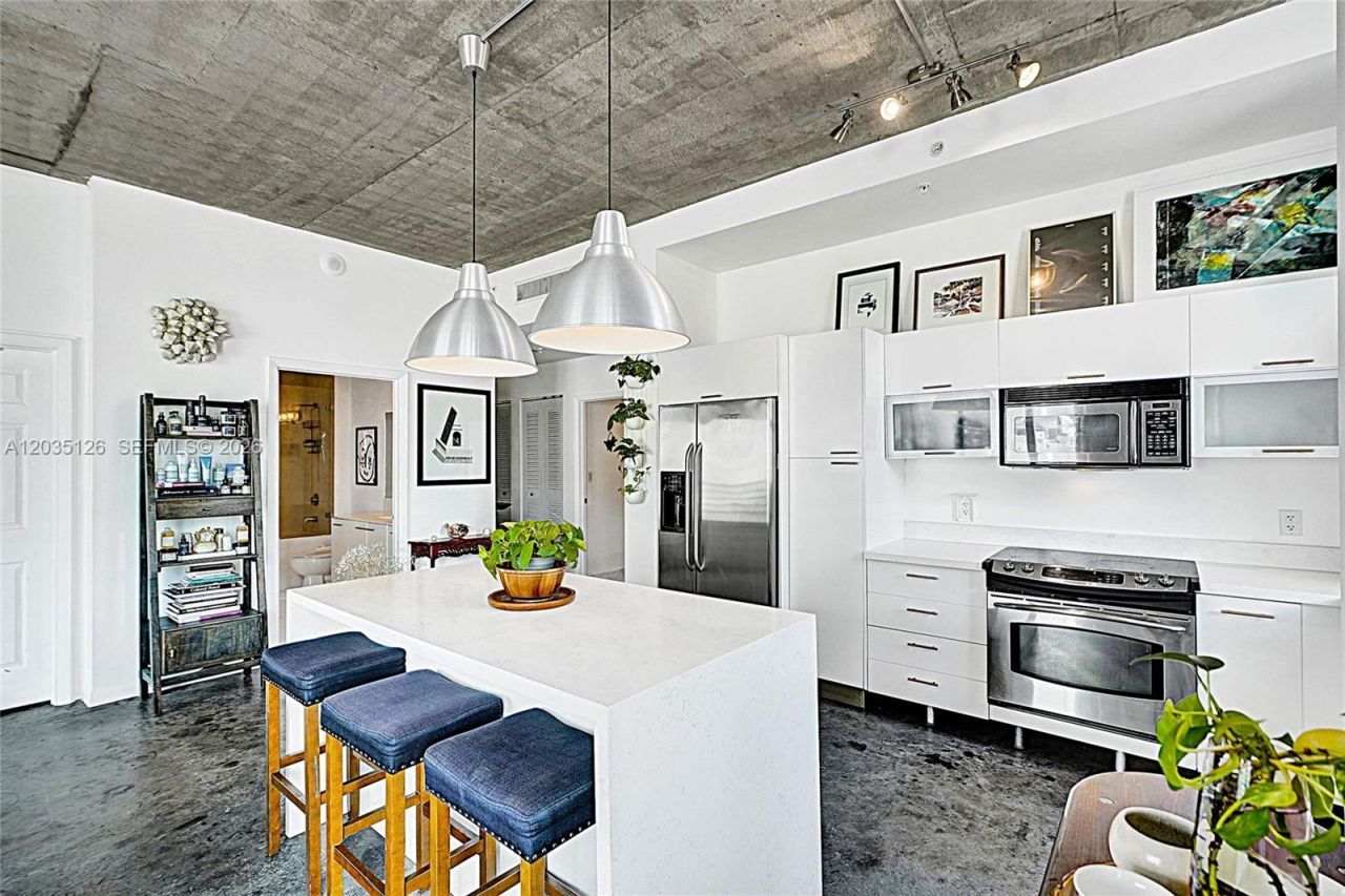 133 NE 2nd Ave , Unit 1013, Miami, FL 33132 Photo