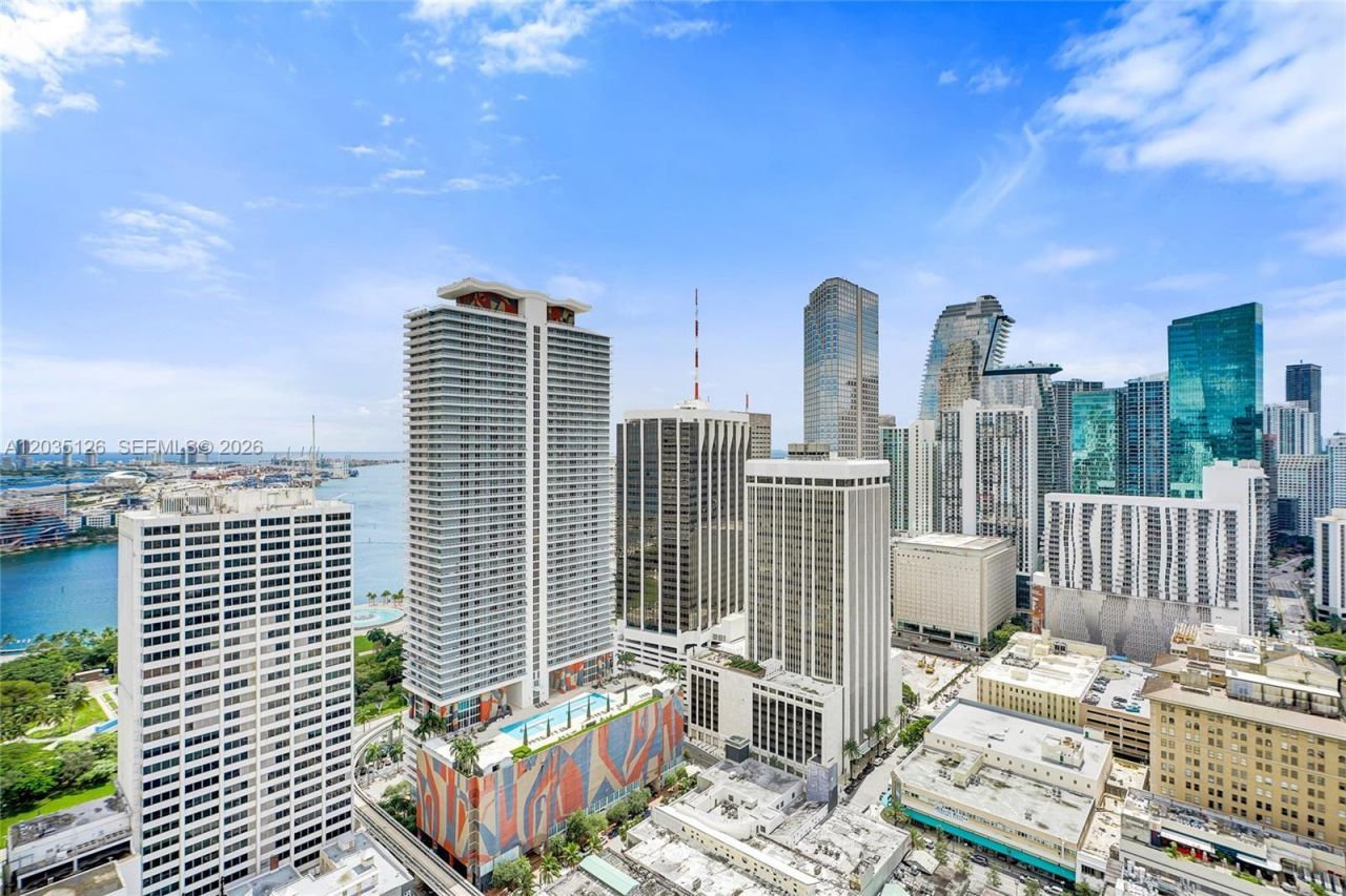 133 NE 2nd Ave , Unit 1013, Miami, FL 33132 Photo